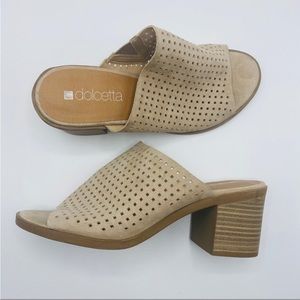 Dolcetta - Tan open toe, soft mules, women’s size 8.5